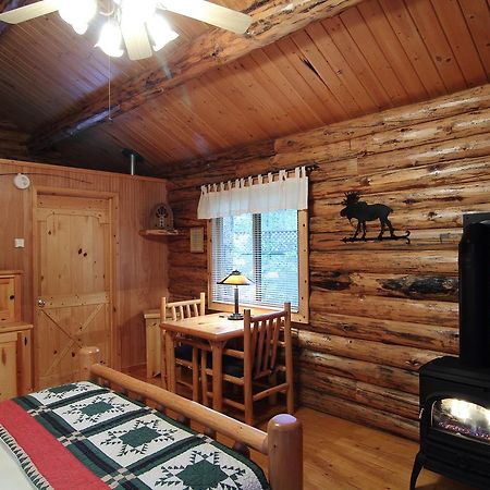 Silverwolf Log Chalets Coram Zewnętrze zdjęcie