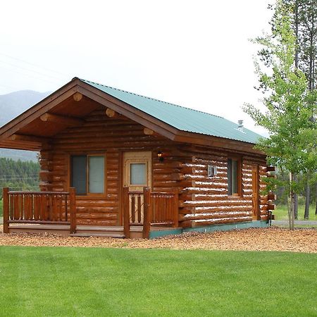 Silverwolf Log Chalets Coram Zewnętrze zdjęcie