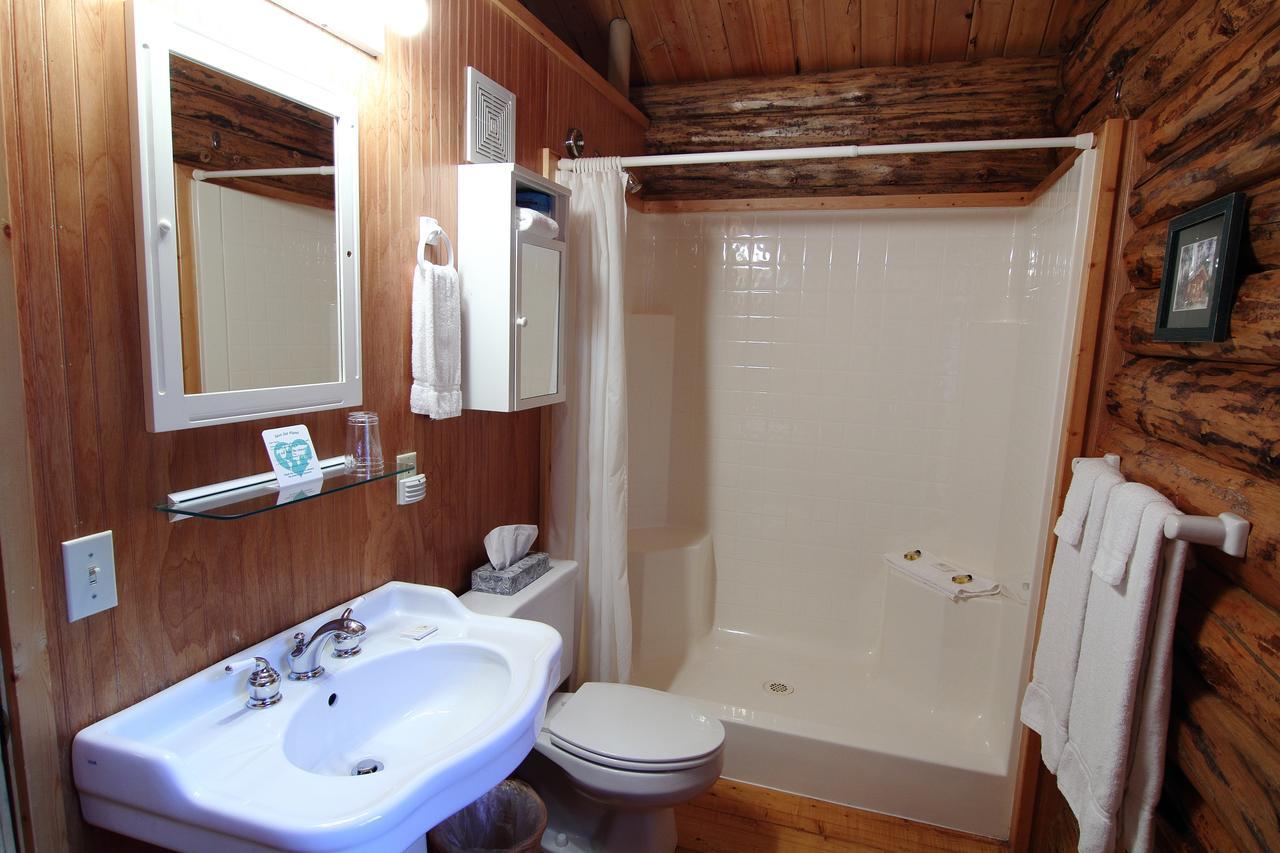 Silverwolf Log Chalets Coram Zewnętrze zdjęcie