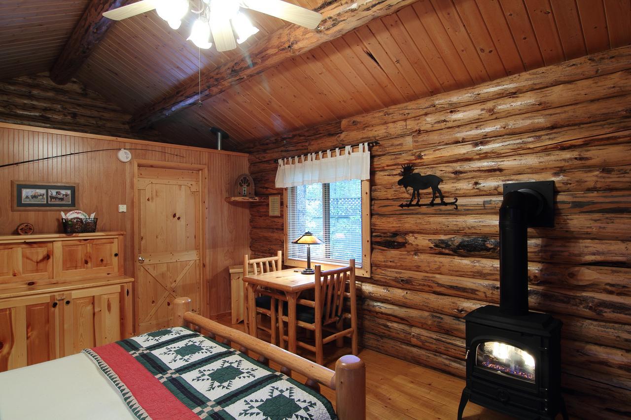 Silverwolf Log Chalets Coram Zewnętrze zdjęcie
